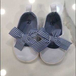 New crib shoes!